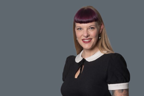 Portretfoto van Nienke Verboom, Office Manager bij Van Ameyde Risk Solutions